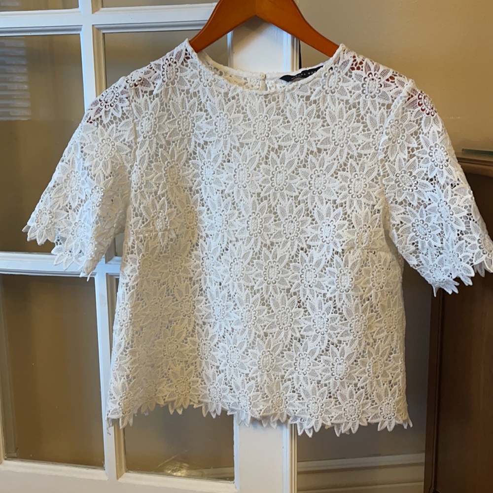 White Lace Top - Picture 2 of 3
